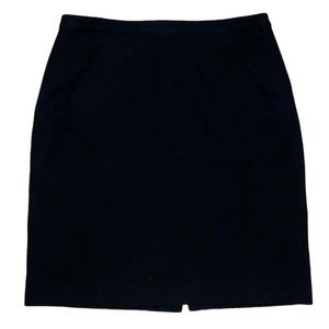 LOFT solid black pencil skirt with front pockets, 6P